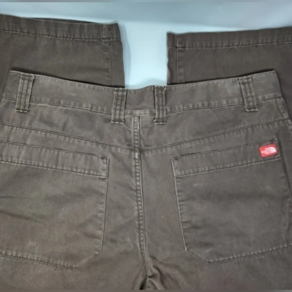 The North Face Men's Brown Khaki Cotton Pants 36 Short‎